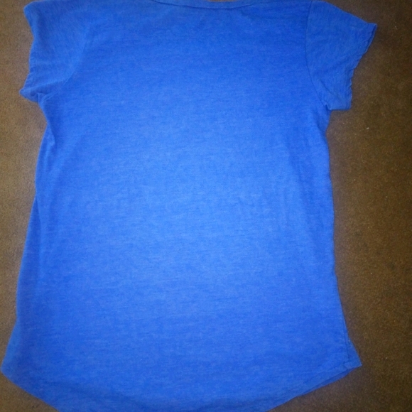Woman's lucky brand blue tshirt size medium - Picture 3 of 4